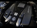 Mercedes-Benz CLS63 AMG (2012) US-Version  - Engine