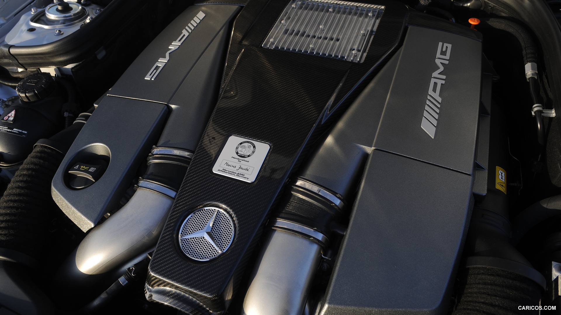 Mercedes-Benz CLS63 AMG (2012) US-Version  - Engine, #79 of 100