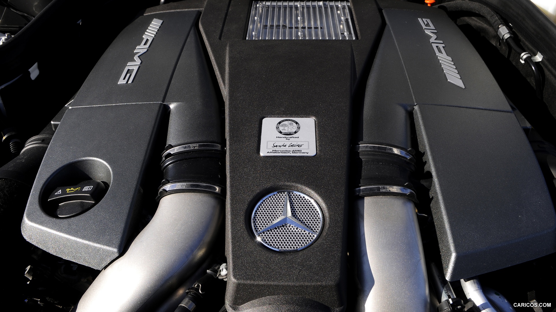 Mercedes-Benz CLS63 AMG (2012) US-Version  - Engine, #80 of 100