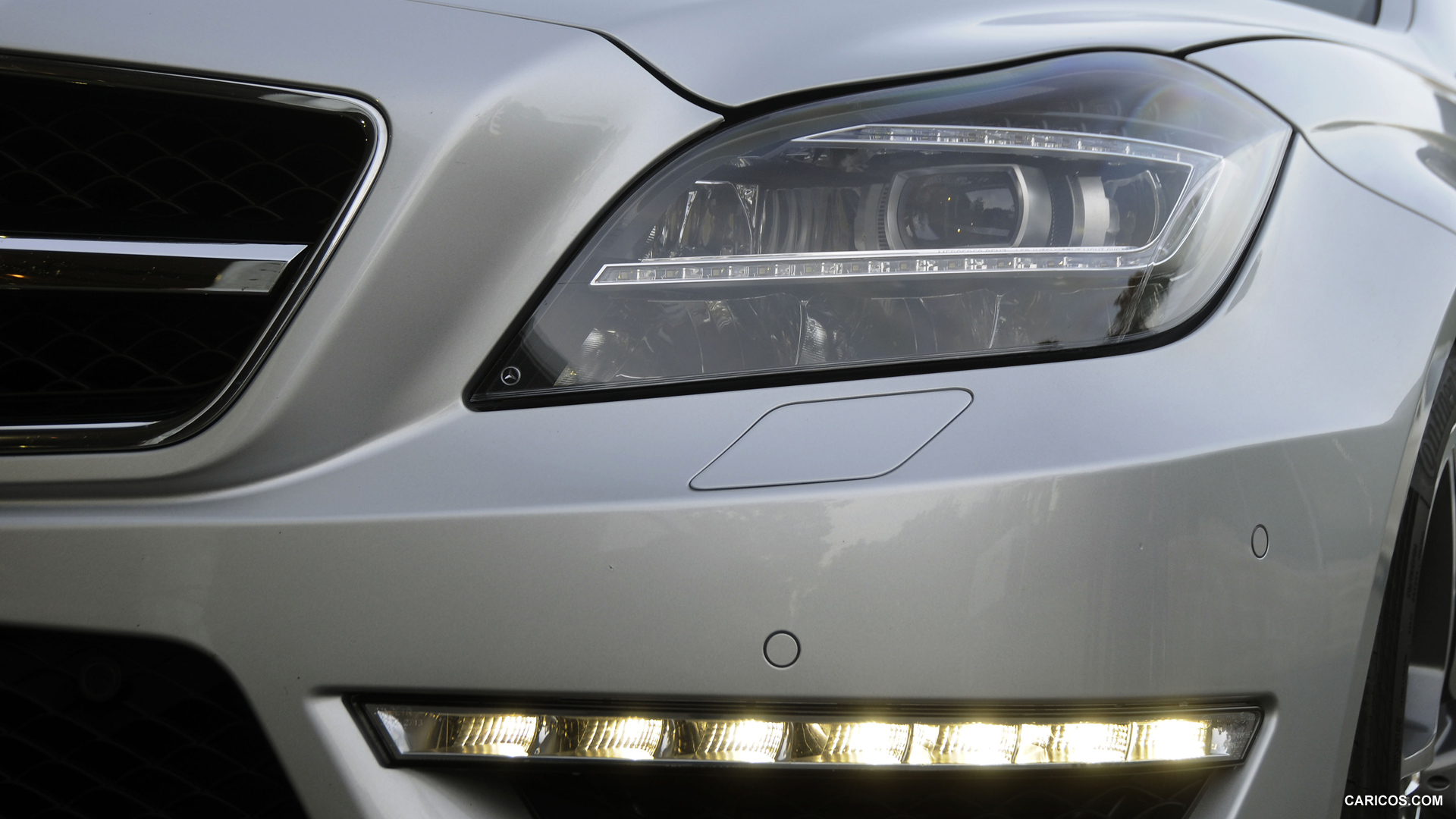 Mercedes-Benz CLS63 AMG (2012) US-Version  - Headlight, #74 of 100