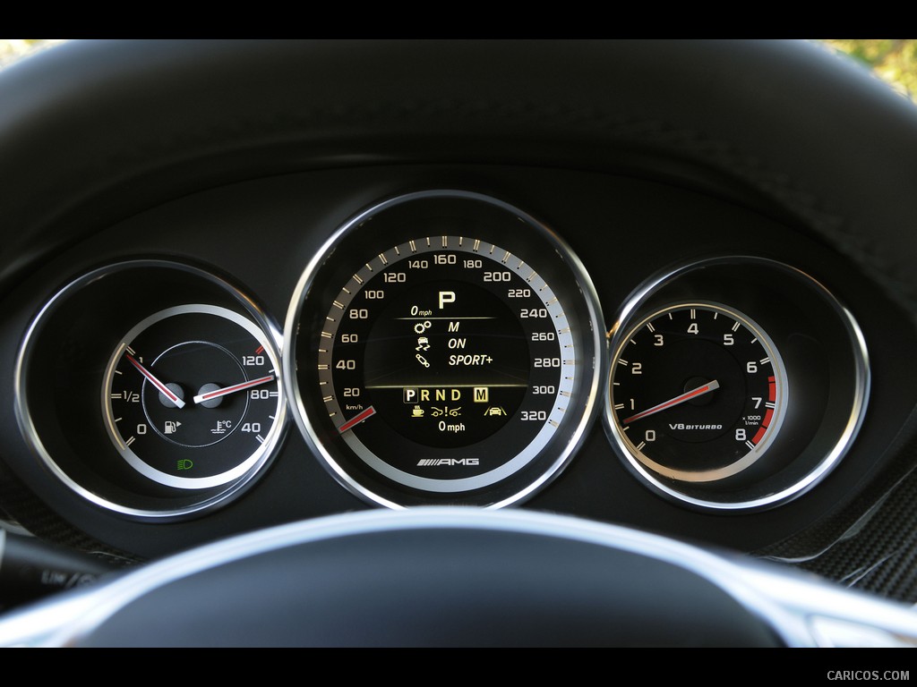 Mercedes-Benz CLS63 AMG (2012) US-Version  - Interior