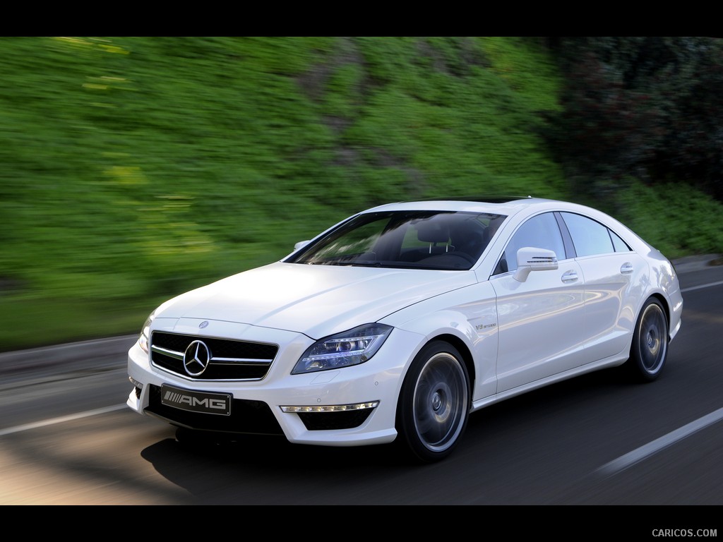 Mercedes-Benz CLS63 AMG (2012) US-Version - Diamond White - Front 