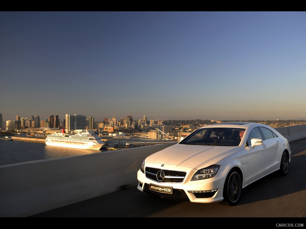 Mercedes-Benz CLS63 AMG (2012) US-Version - Diamond White - Front 