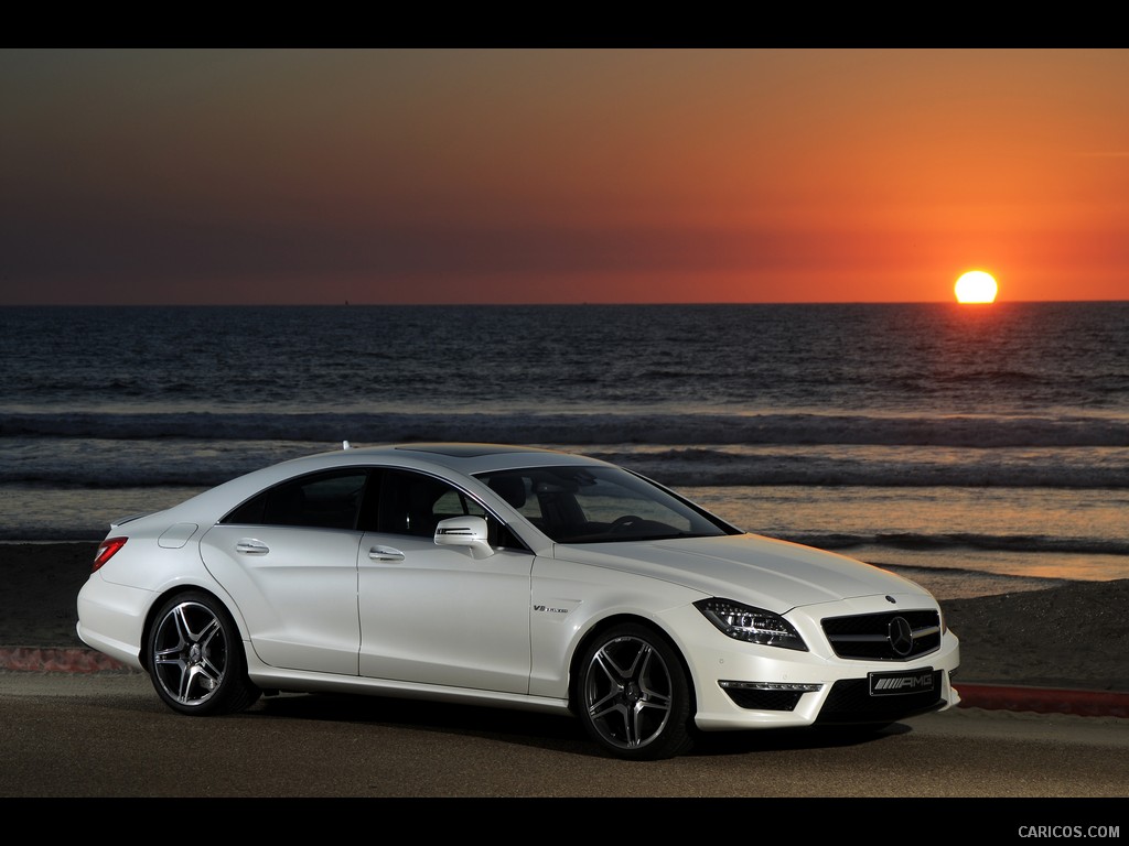 Mercedes-Benz CLS63 AMG (2012) US-Version - Diamond White - Side