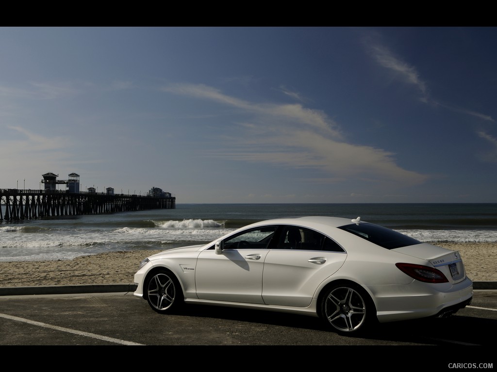 Mercedes-Benz CLS63 AMG (2012) US-Version - Diamond White - Side