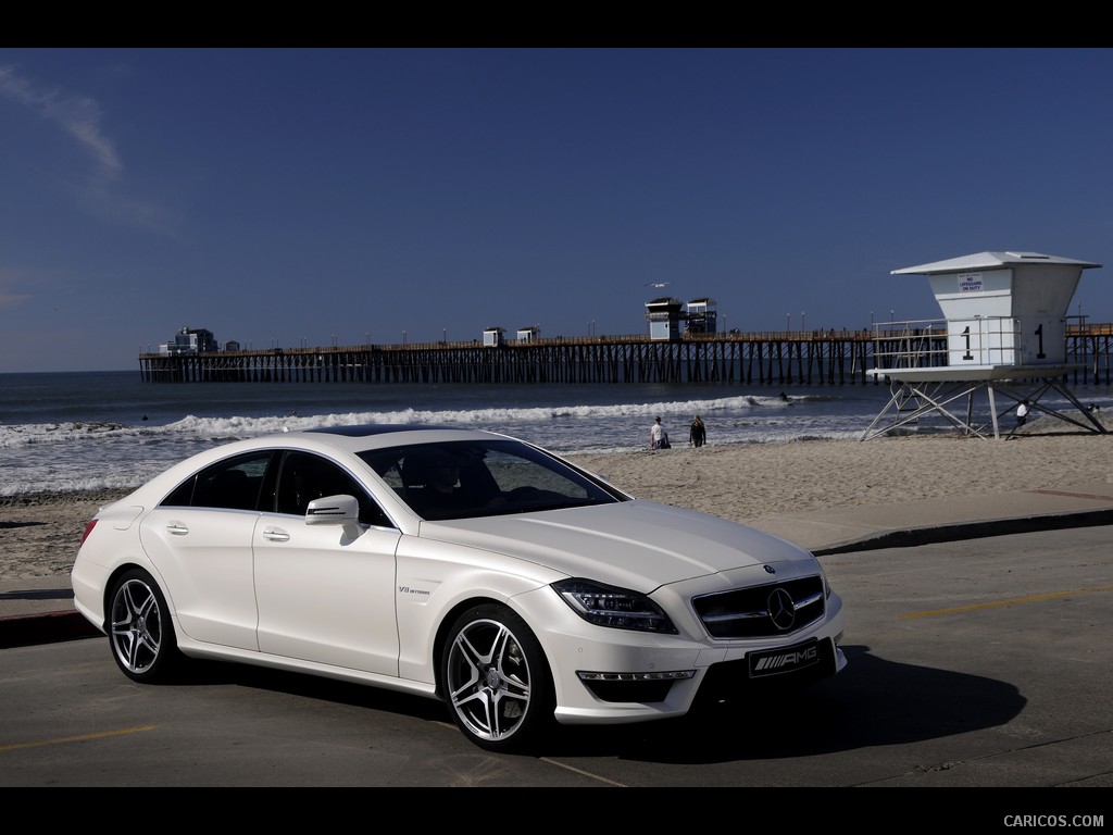 Mercedes-Benz CLS63 AMG (2012) US-Version - Diamond White - Side