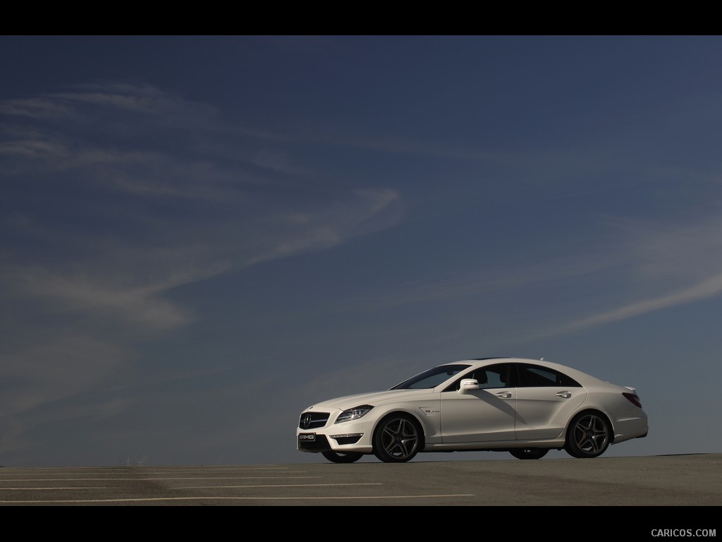 Mercedes-Benz CLS63 AMG (2012) US-Version - Diamond White - Side