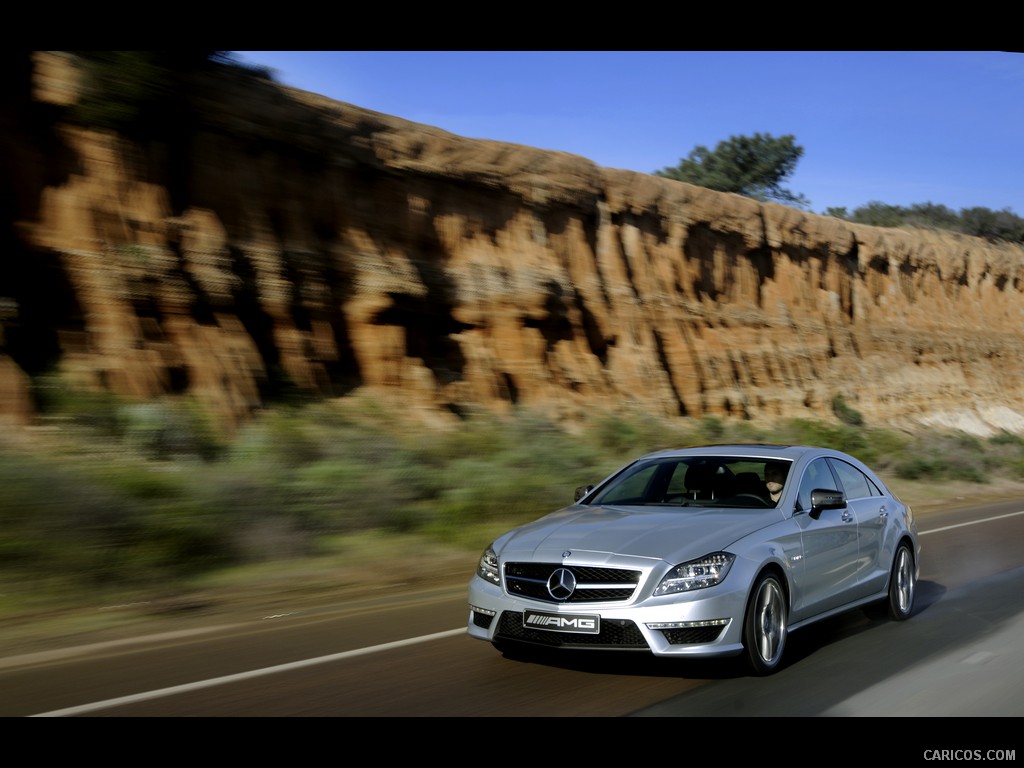 Mercedes-Benz CLS63 AMG (2012) US-Version - Iridium Silver - Front 