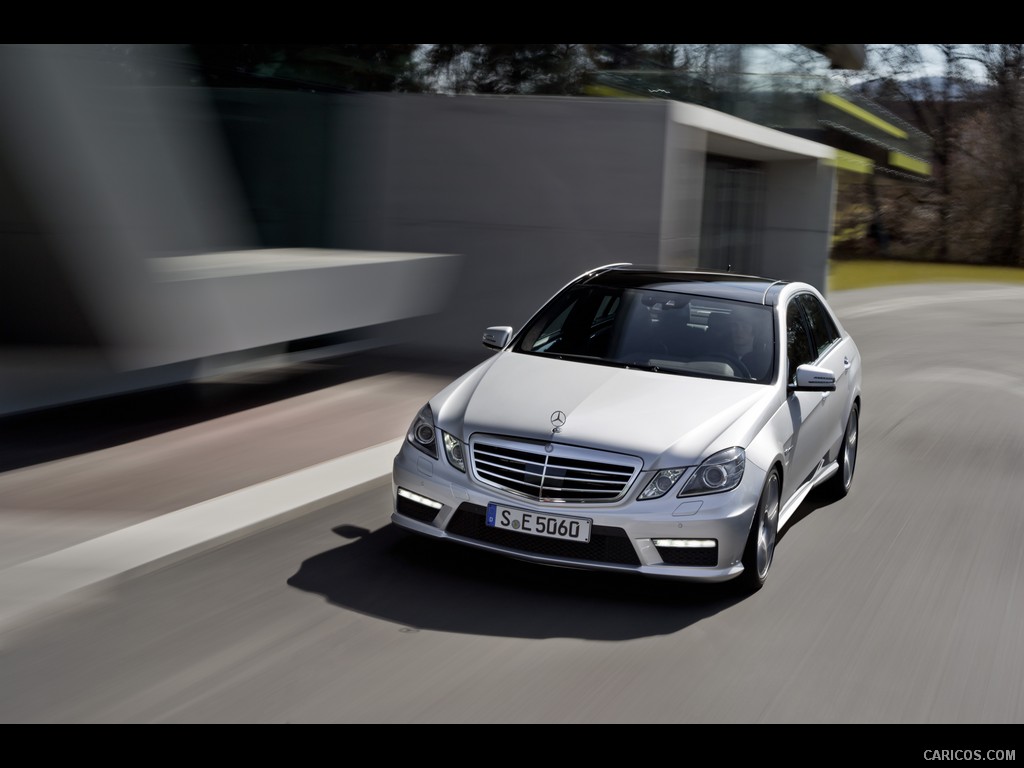 Mercedes-Benz E 63 AMG (2012)  - Front 