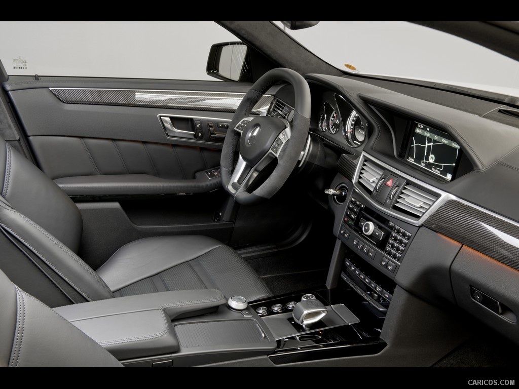 Mercedes-Benz E 63 AMG (2012)  - Interior