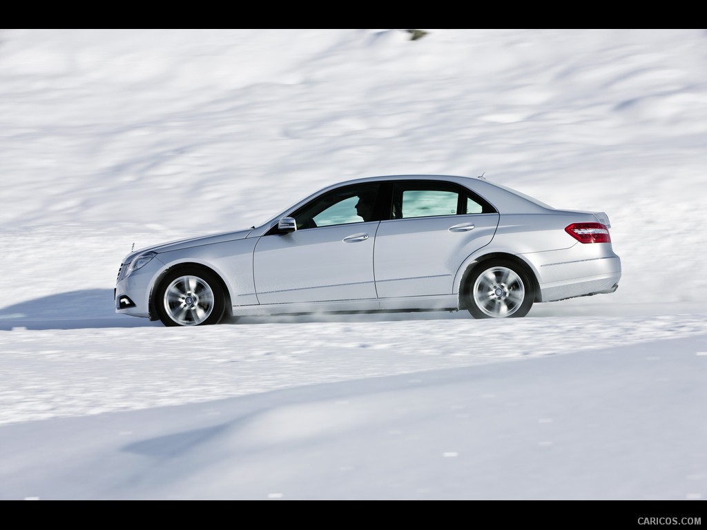 Mercedes-Benz E-Class 4matic  - Side