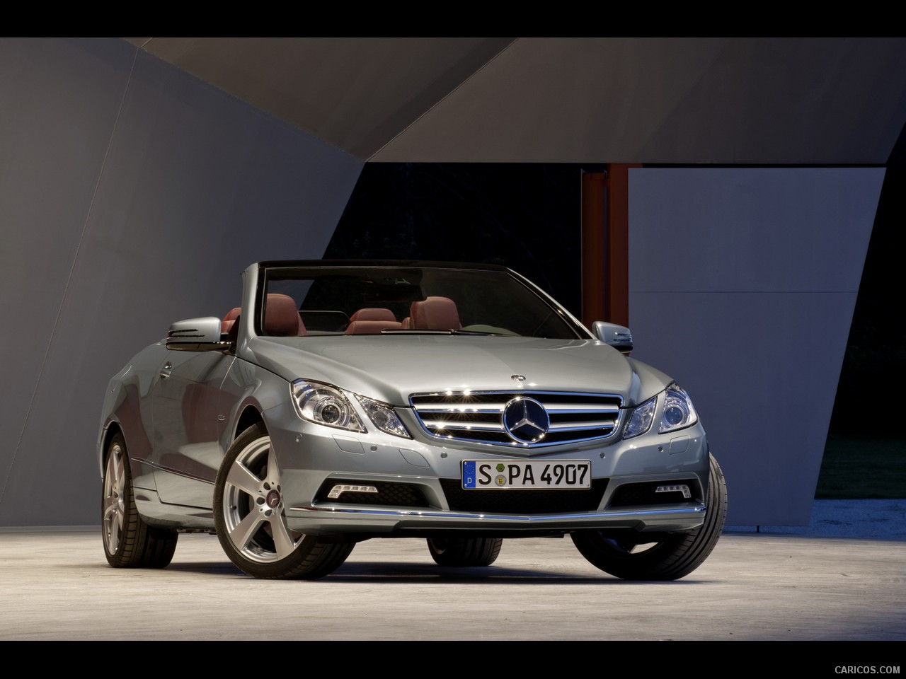 Mercedes-Benz E-Class Cabriolet  - Front Angle 