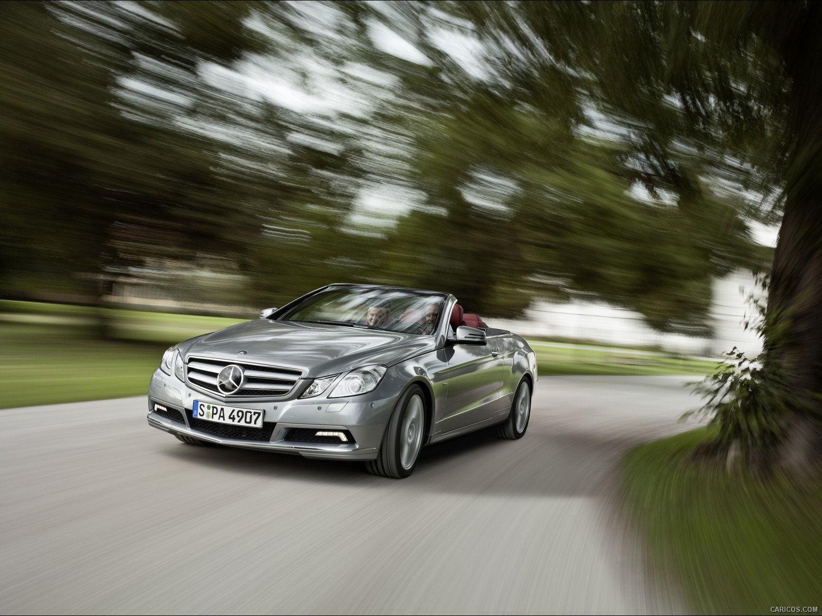 Mercedes-Benz E-Class Cabriolet  - Front Angle , #27 of 165
