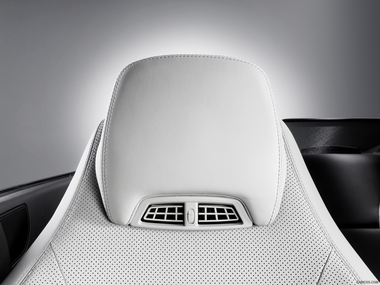 Mercedes-Benz E-Class Cabriolet  - Interior, Front Seats, #57 of 165