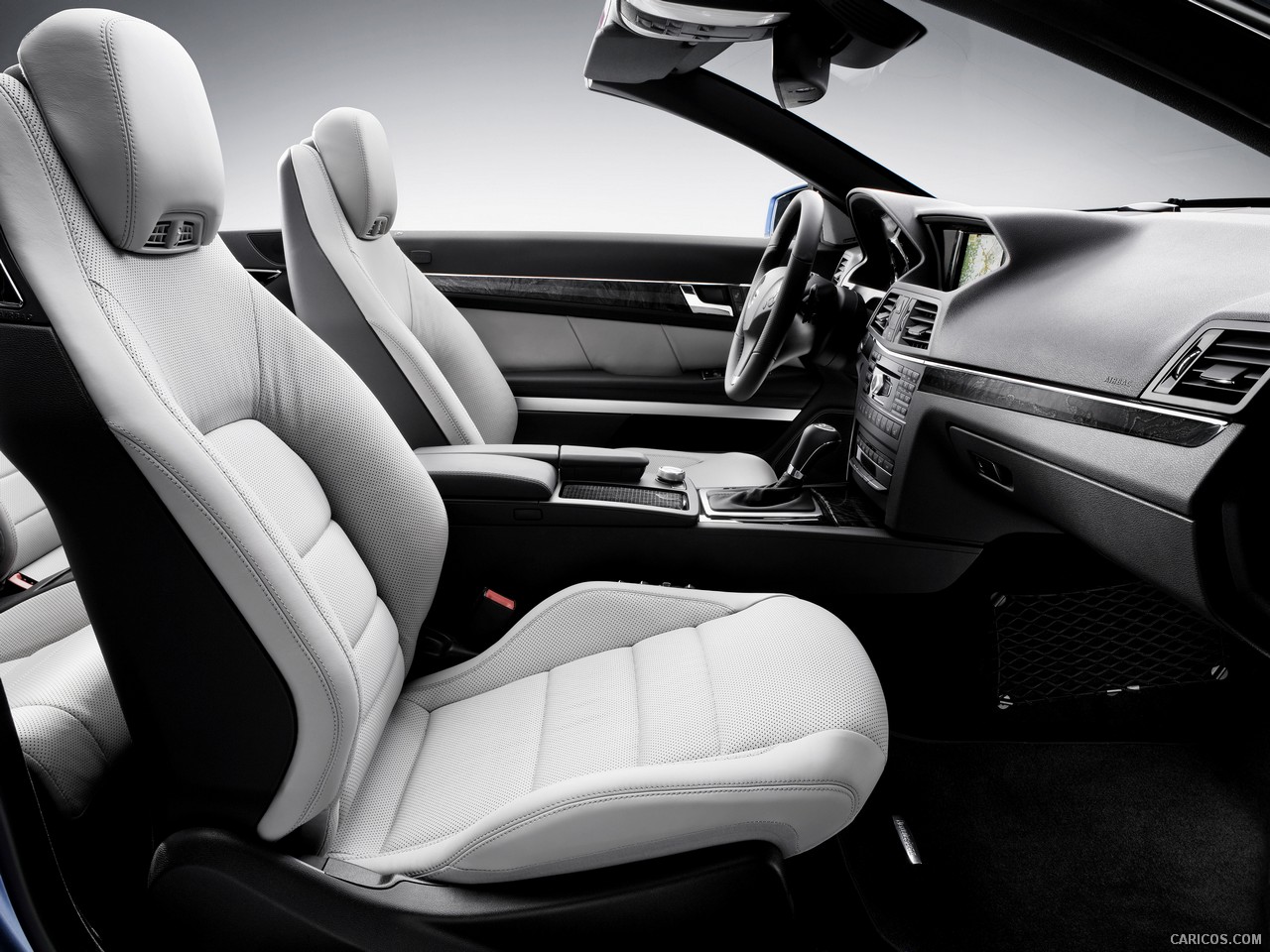 Mercedes-Benz E-Class Cabriolet  - Interior, Front Seats