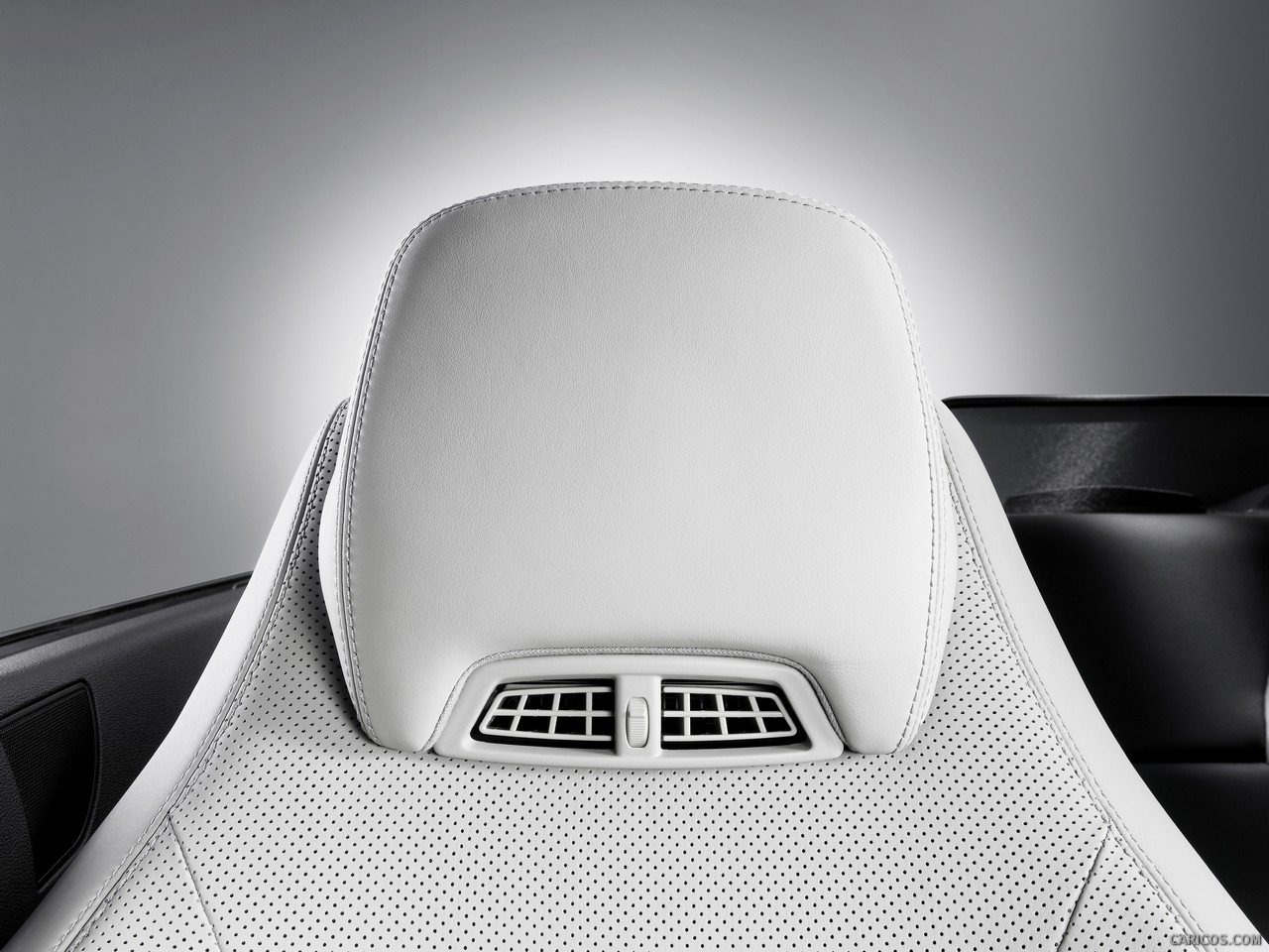 Mercedes-Benz E-Class Cabriolet  - Interior, Front Seats