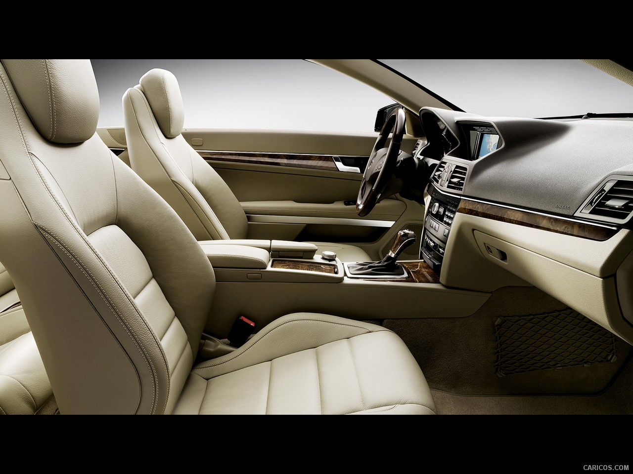 Mercedes-Benz E-Class Cabriolet  - Interior, Front Seats