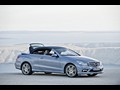 Mercedes-Benz E-Class Cabriolet - Top In Action - 