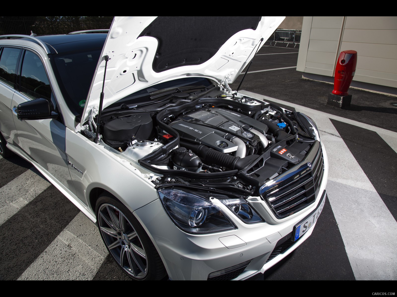 Mercedes-Benz E63 AMG Wagon  - Engine, #19 of 42
