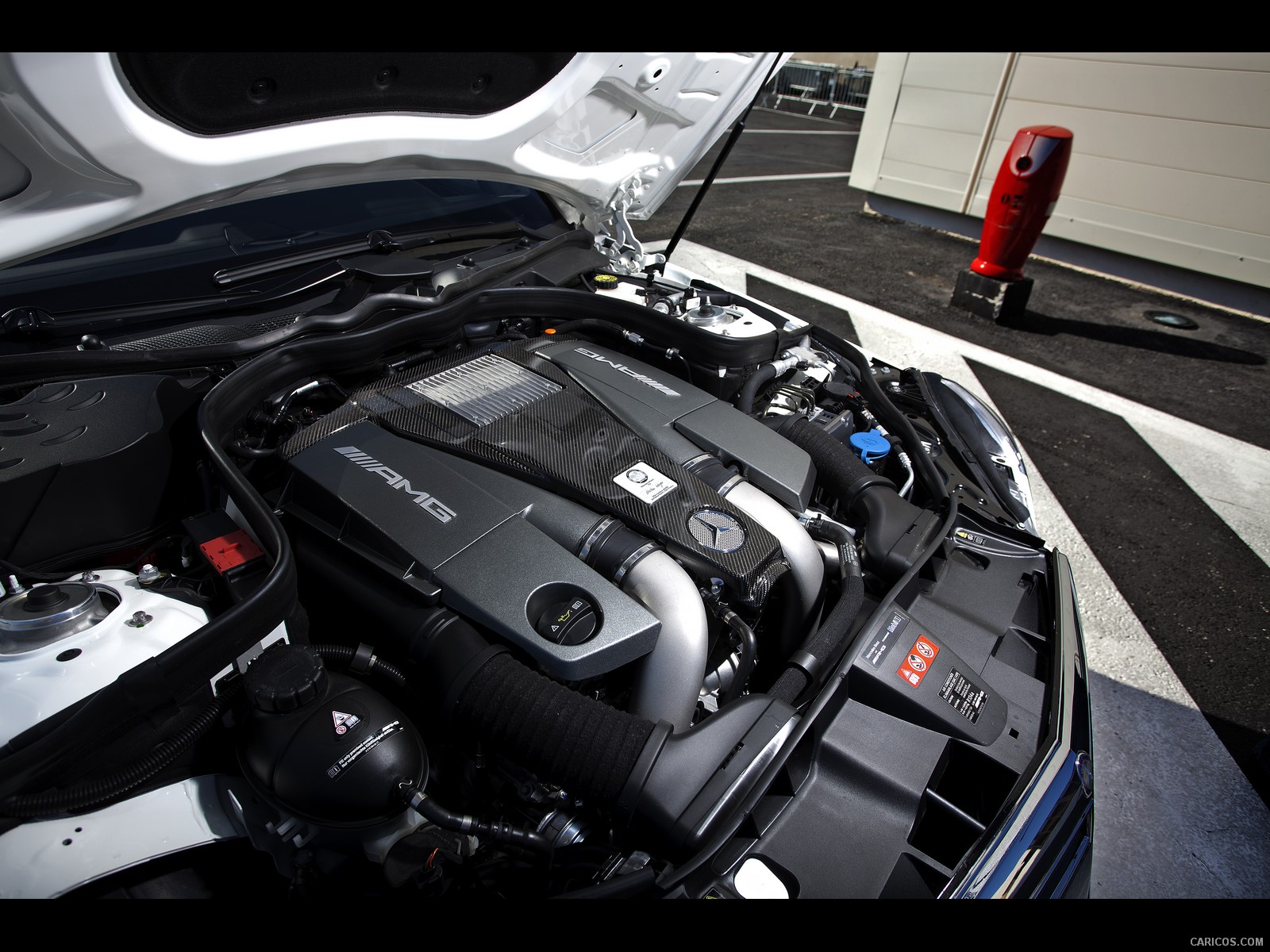 Mercedes-Benz E63 AMG Wagon  - Engine, #28 of 42