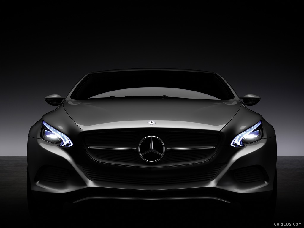 Mercedes-Benz F800 Style Concept (2010)  - Front Angle 