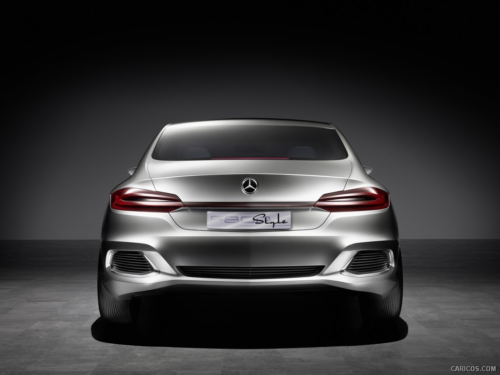 Mercedes-Benz F800 Style Concept (2010)  - Rear Angle 