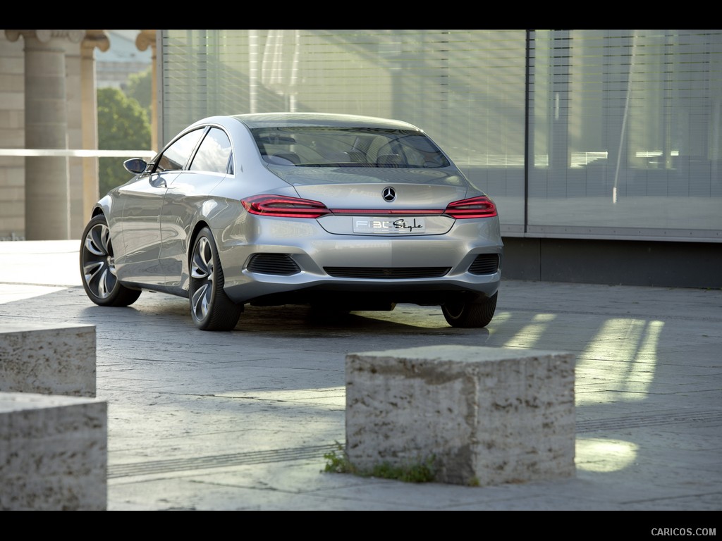 Mercedes-Benz F800 Style Concept (2010)  - Rear Left Quarter 