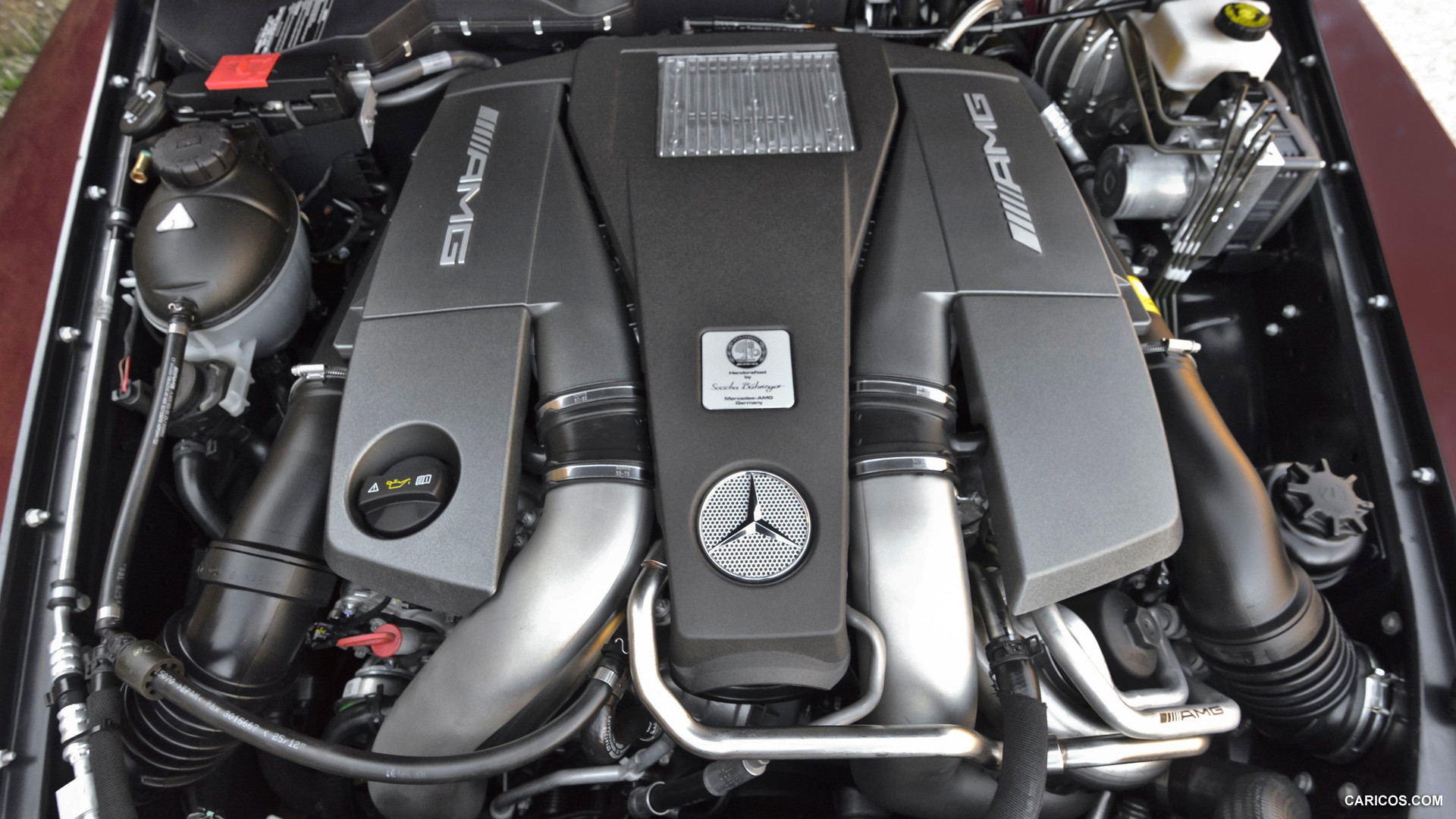 Mercedes-Benz G63 AMG US-Version (2013)  - Engine, #80 of 83