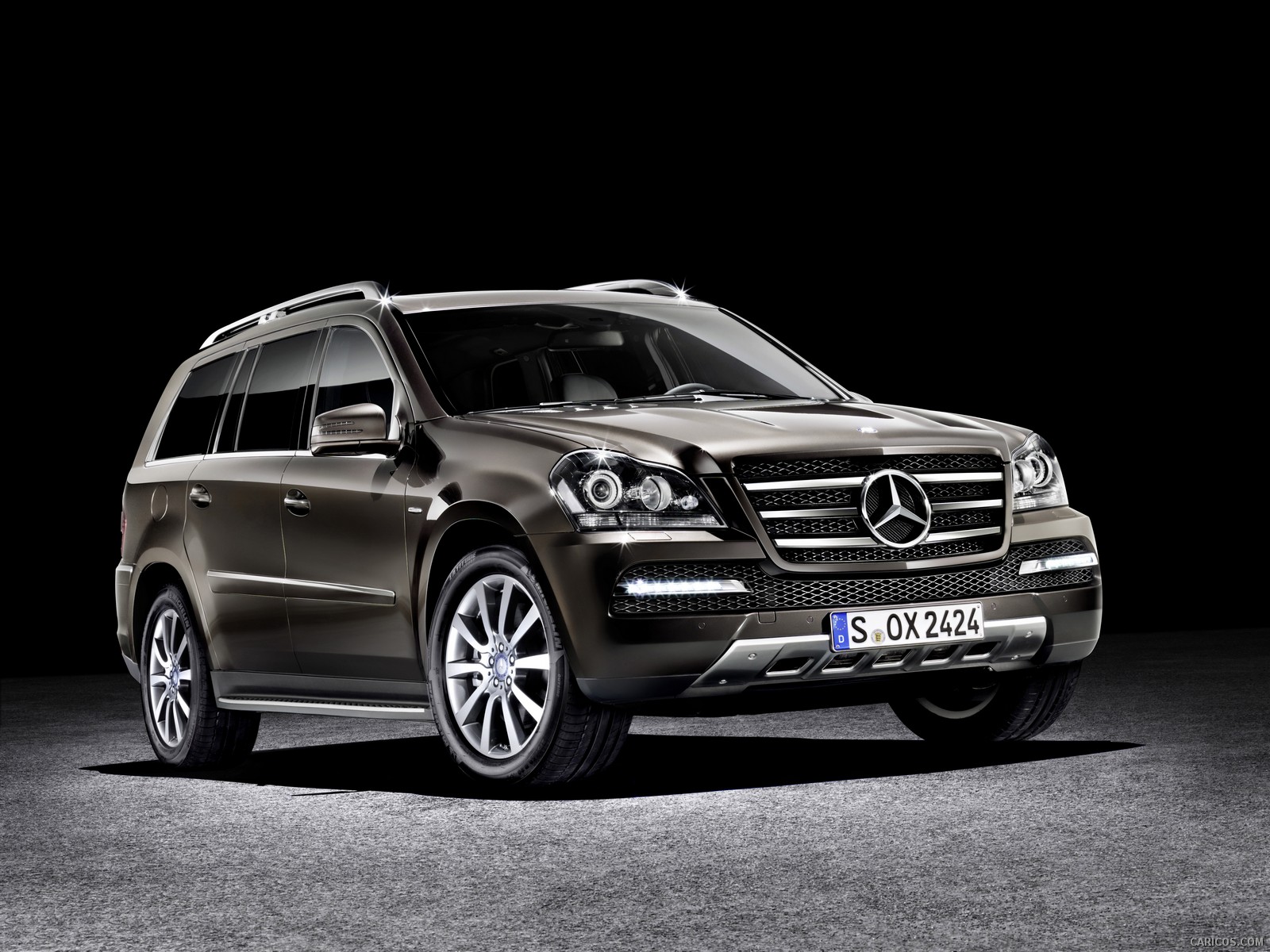 Mercedes-Benz GL-Class Grand Edition  - Front , #1 of 9