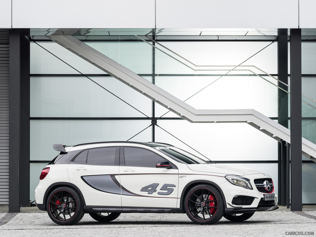 Mercedes-Benz GLA 45 AMG Concept (2013)  - Side