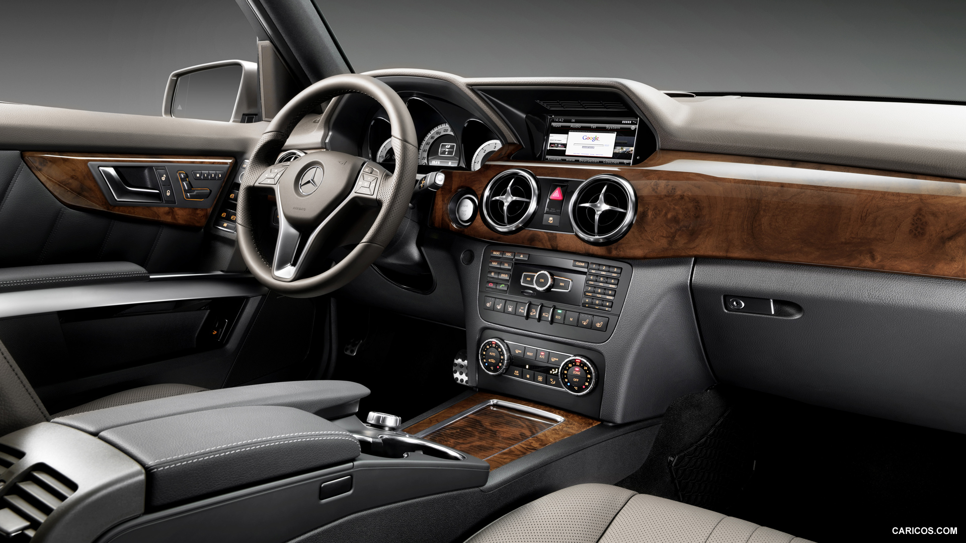 Mercedes-Benz GLK-Class (2013) GLK 250 BlueTEC 4MATIC - Interior, #31 of 109