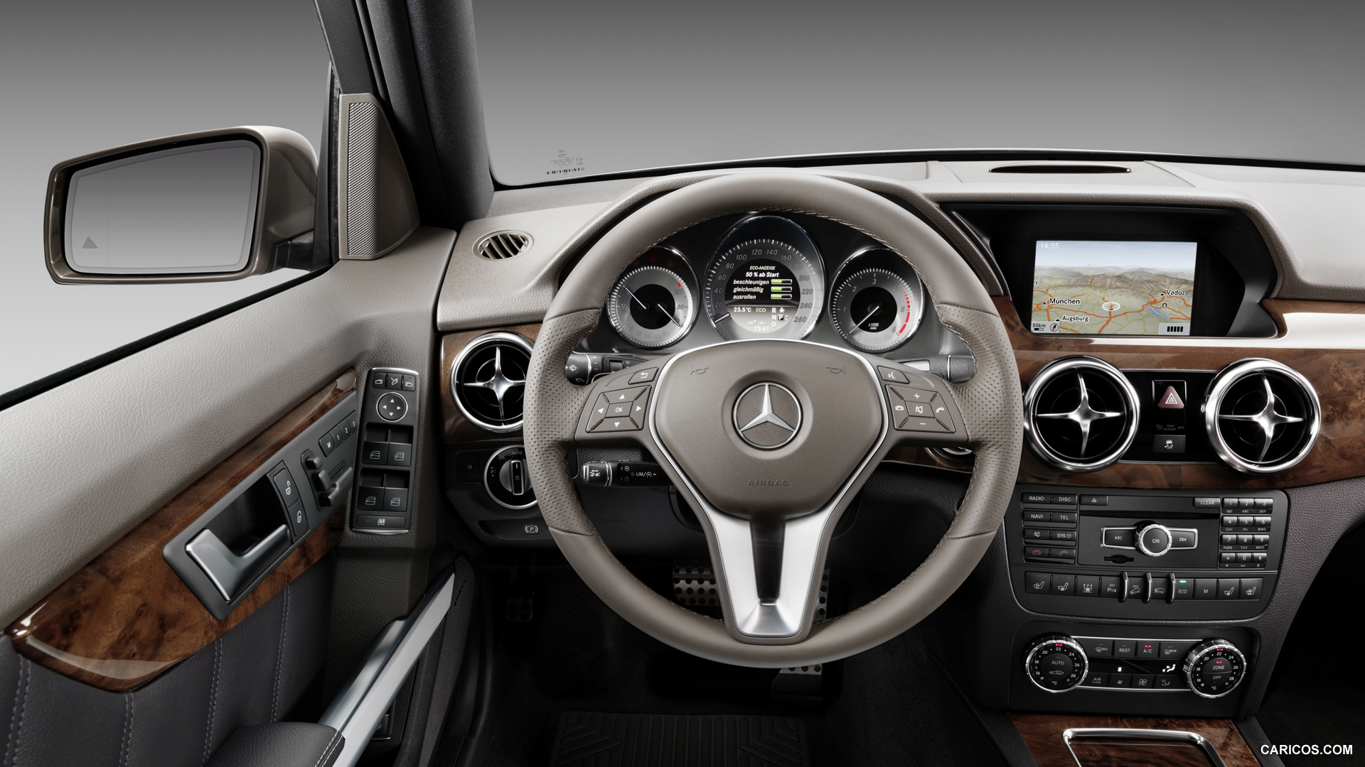 Mercedes-Benz GLK-Class (2013) GLK 250 BlueTEC 4MATIC - Interior, #32 of 109