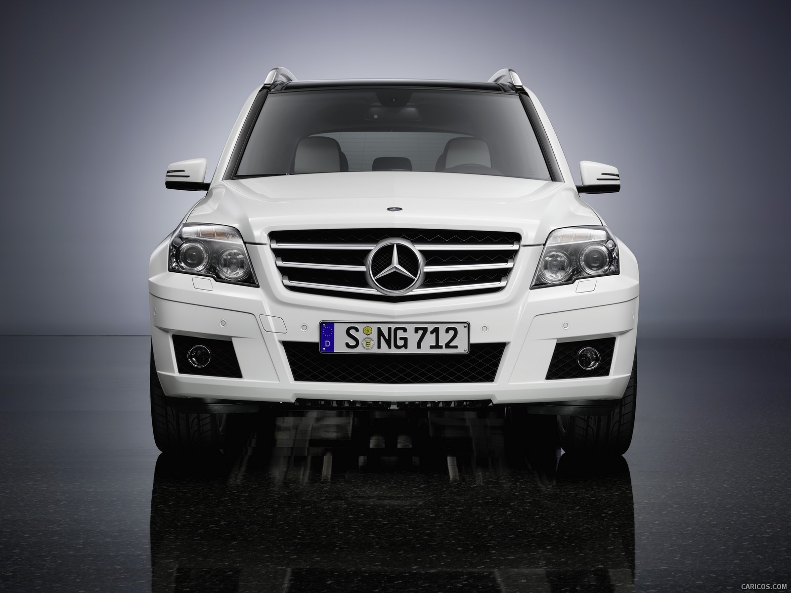 Mercedes-Benz GLK-Class  - Front Angle , #5 of 351