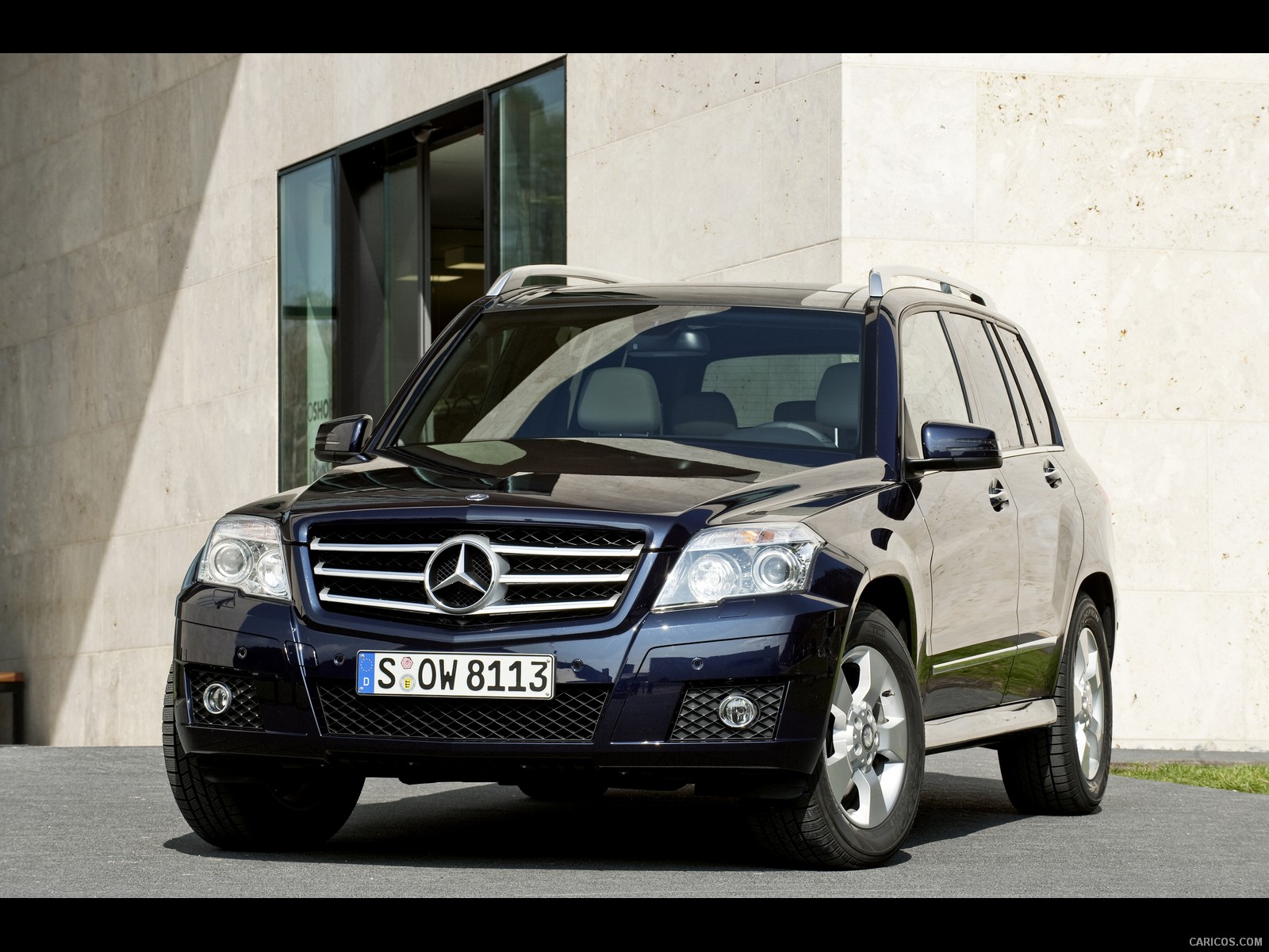Mercedes-Benz GLK-Class  - Front Angle , #46 of 351