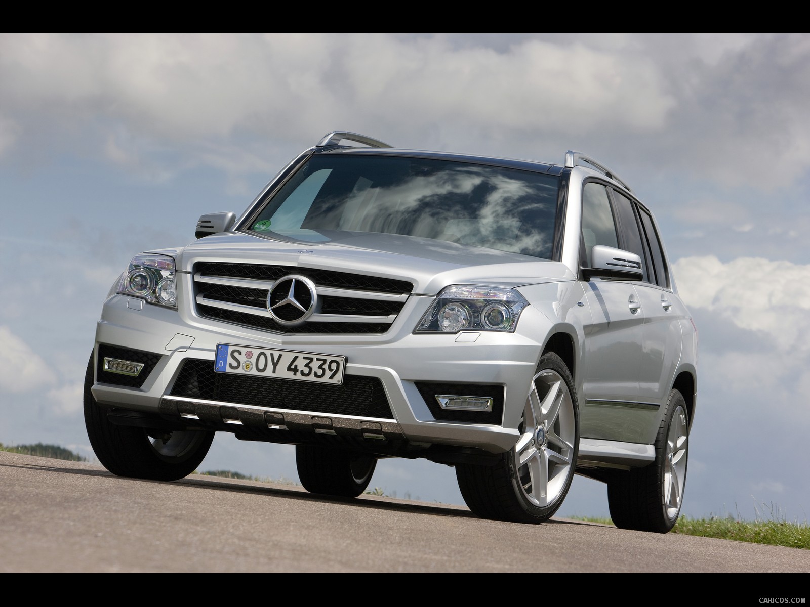 Mercedes-Benz GLK-Class  - Front Angle , #57 of 351