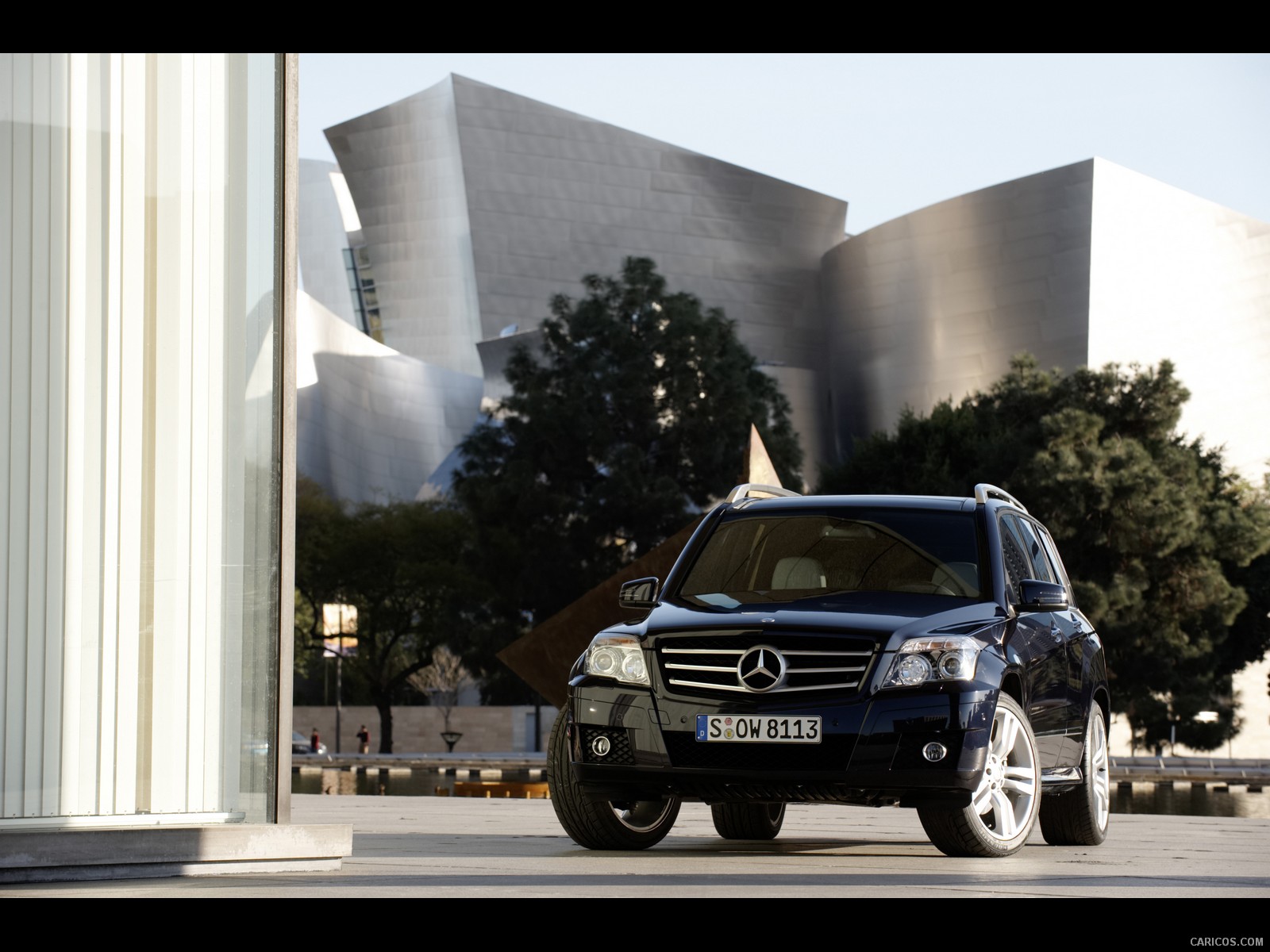 Mercedes-Benz GLK-Class  - Front Angle , #193 of 351