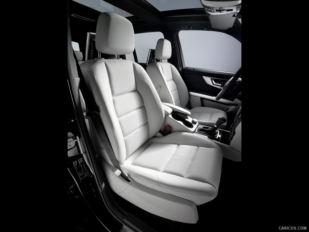 Mercedes-Benz GLK-Class  - Interior, Front Seats