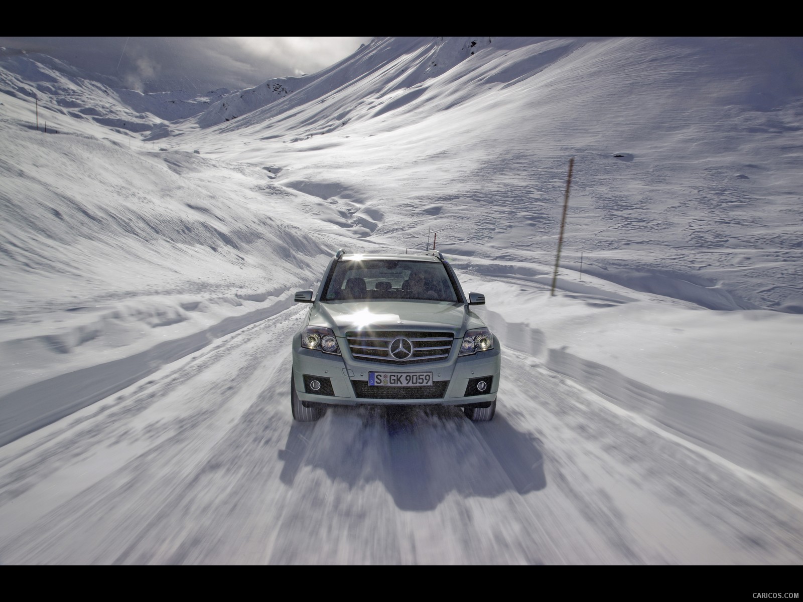 Mercedes-Benz GLK-Class - On Snow - Front Angle , #28 of 351