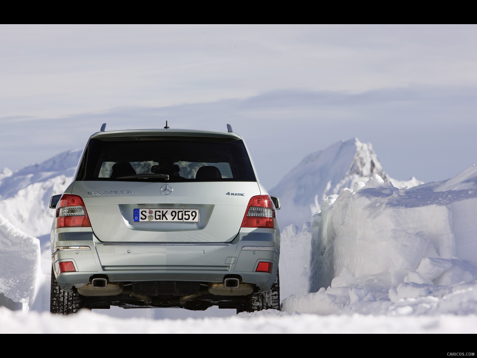Mercedes-Benz GLK-Class - On Snow - Rear Angle , #40 of 351