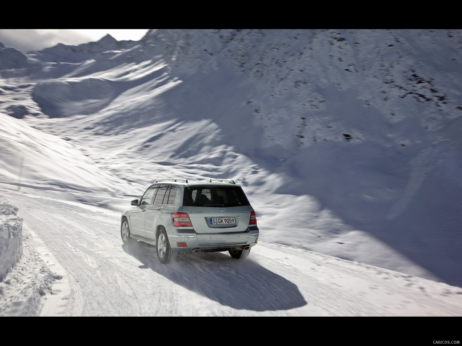 Mercedes-Benz GLK-Class - On Snow - Rear Left Quarter , #38 of 351