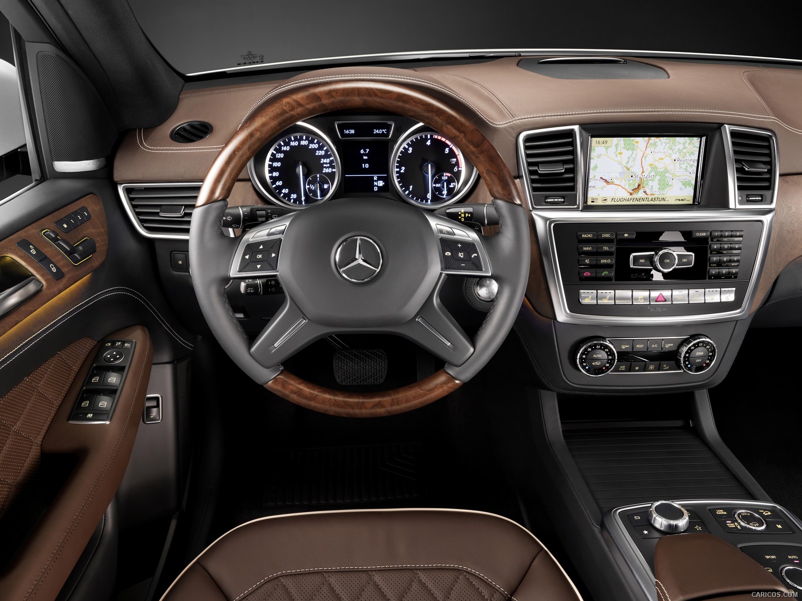 Mercedes-Benz M-Class (2012)  - Interior, #32 of 320