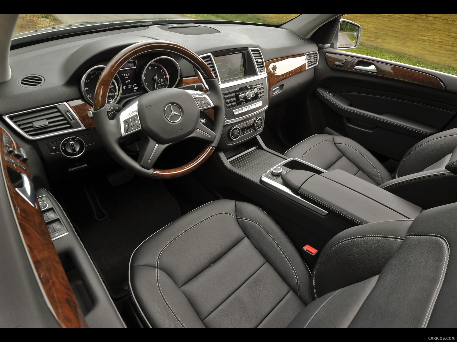 Mercedes-Benz M-Class (2012) ML350 4MATIC - Interior, #104 of 320