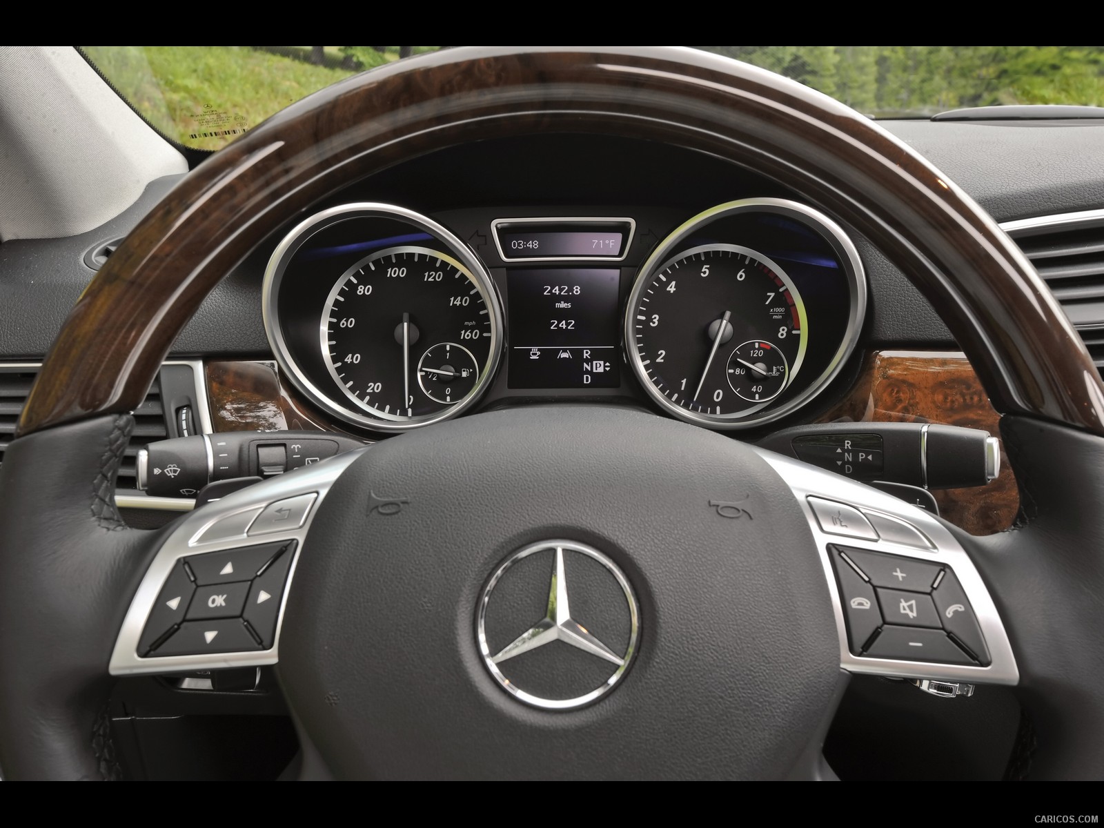 Mercedes-Benz M-Class (2012) ML350 4MATIC - Steering Wheel, #108 of 320