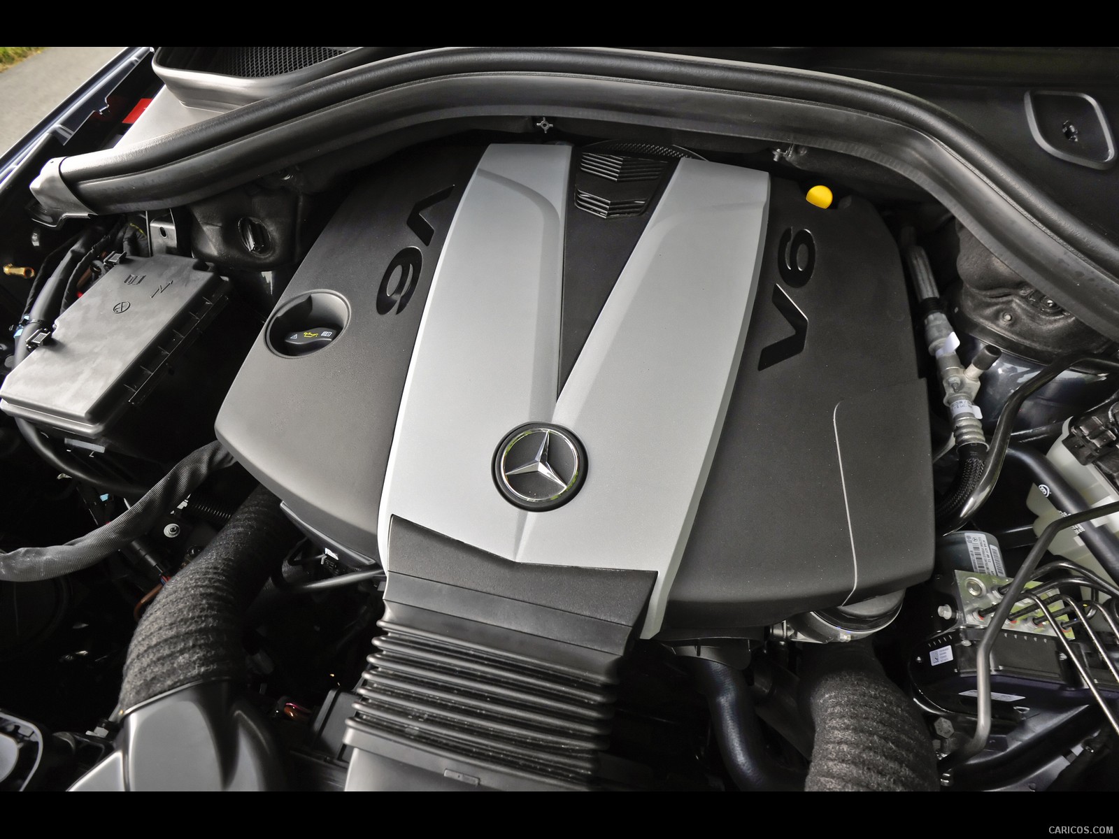 Mercedes-Benz M-Class (2012) ML350 BlueTEC 4MATIC - Engine, #116 of 320