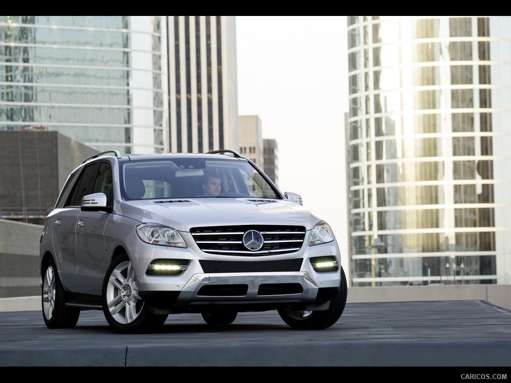 Mercedes-Benz M-Class (2012)  - Front 