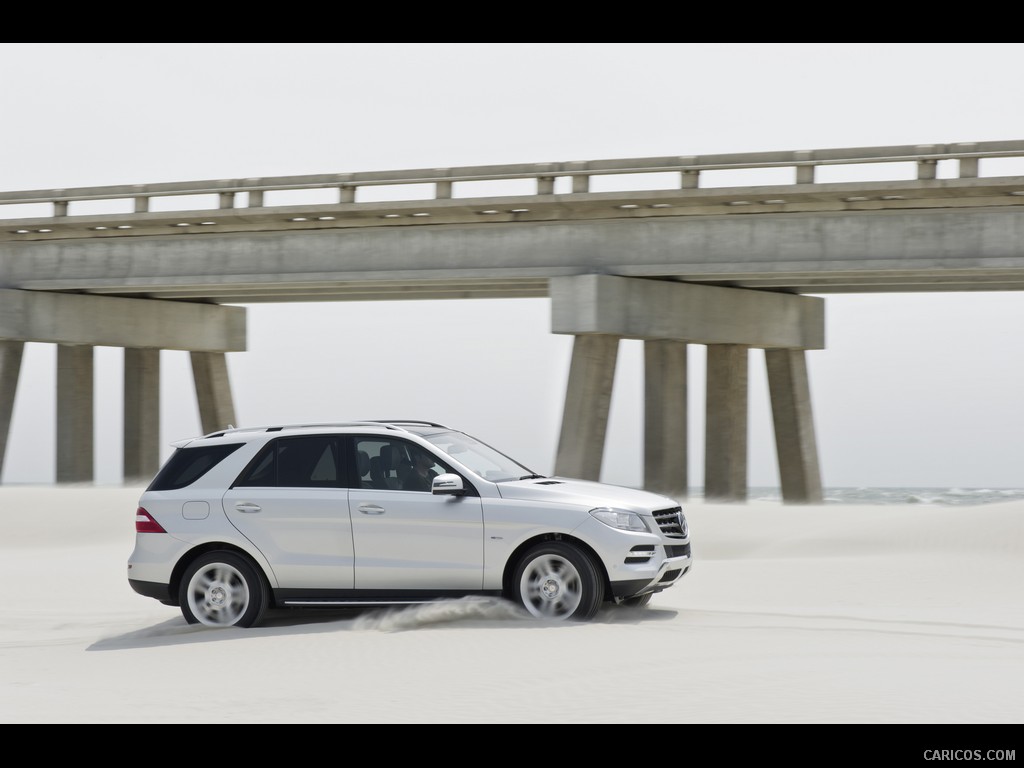 Mercedes-Benz M-Class (2012)  - Side