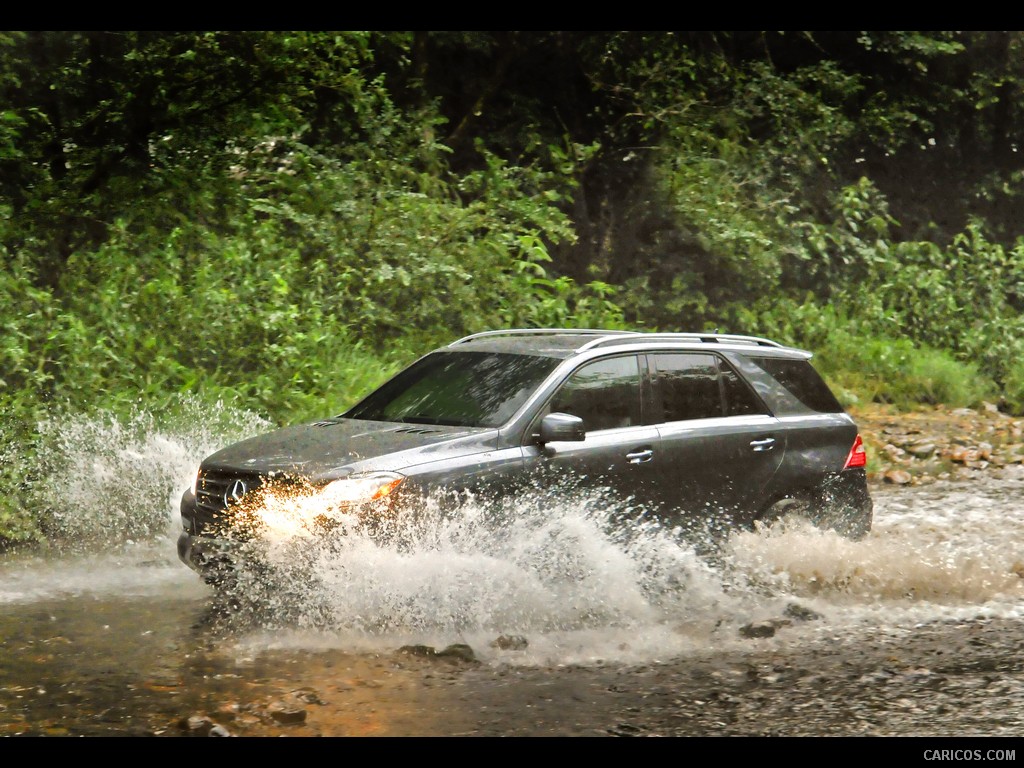 Mercedes-Benz M-Class (2012) ML350 BlueTEC 4MATIC - 