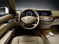 Mercedes-Benz S400 BlueHyrbid  - Interior