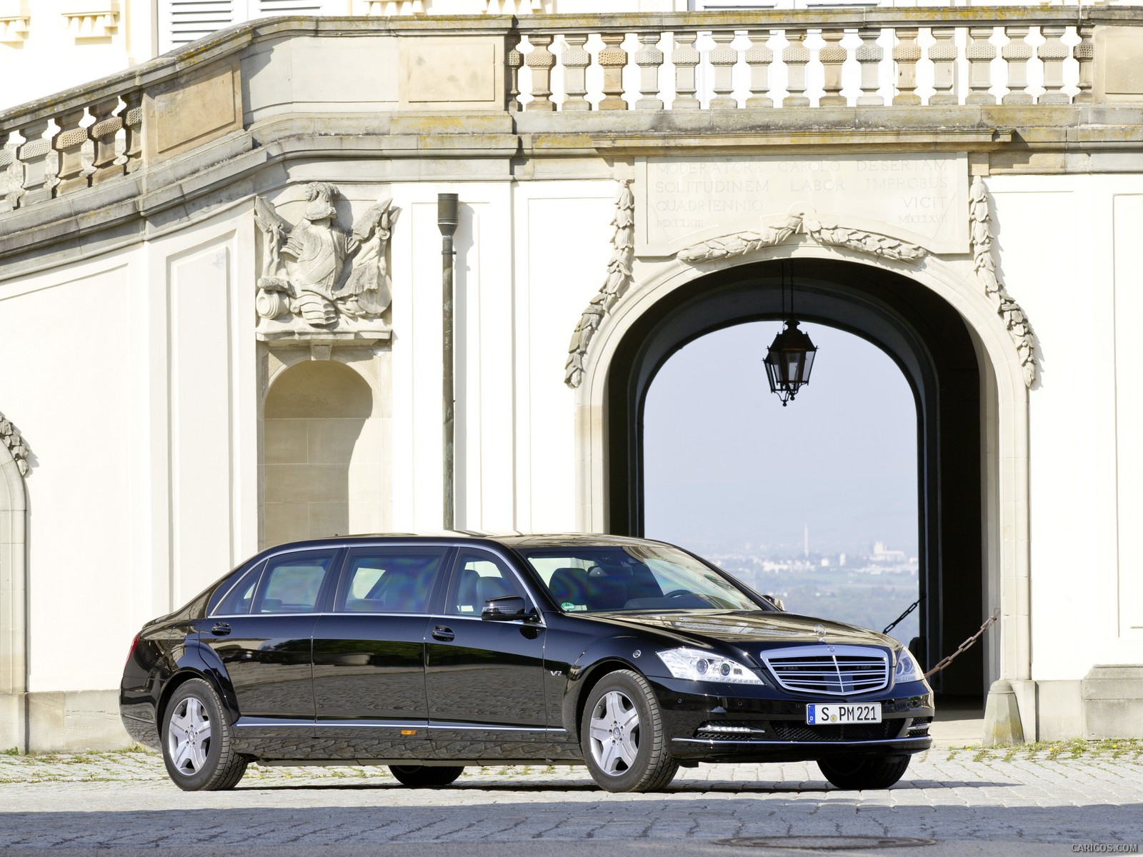 Mercedes-Benz S600 Pullman Guard  - Front , #11 of 24