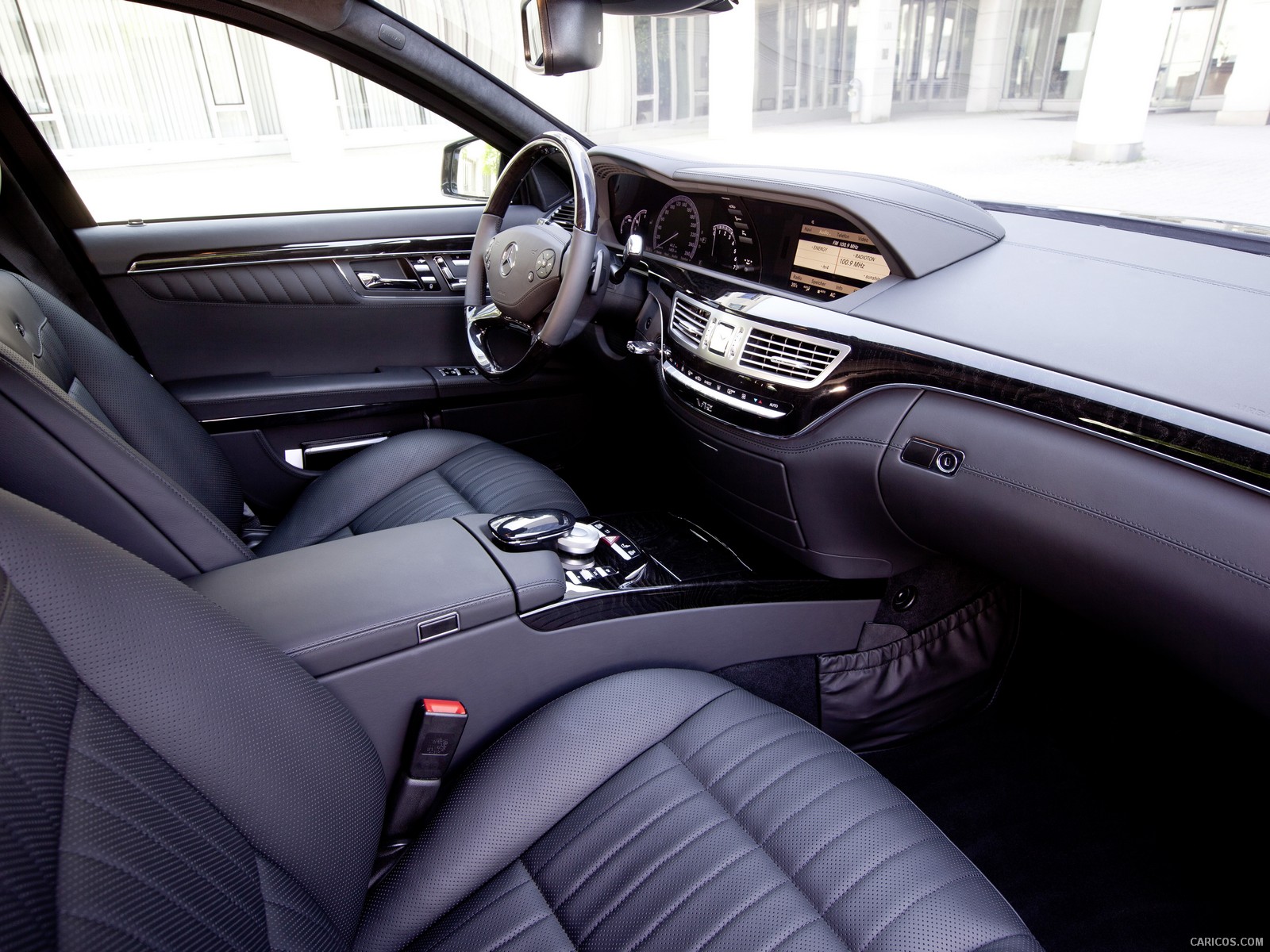 Mercedes-Benz S600 Pullman Guard  - Front Seats, #19 of 24